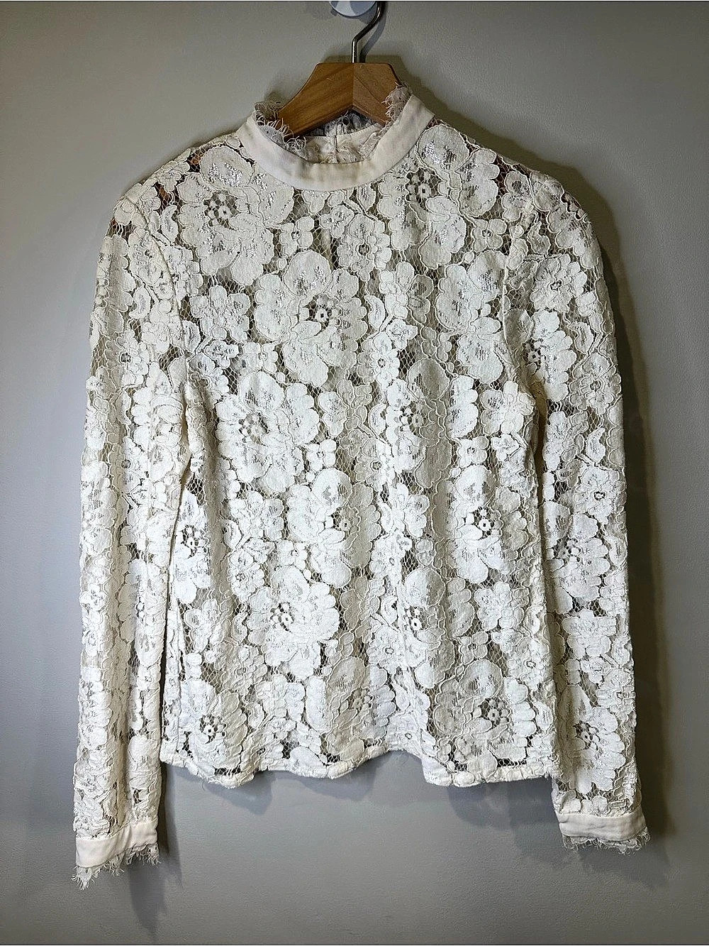 WAYF Ivory Floral Lace Mock Neck Long Sleeve Blouse Small
